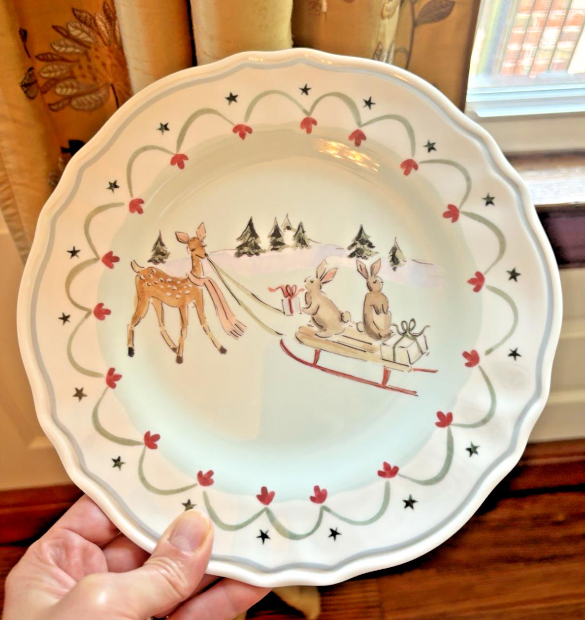 Pottery Barn holiday Christmas party Disney Bear dinner Plate Riley gift SET 4