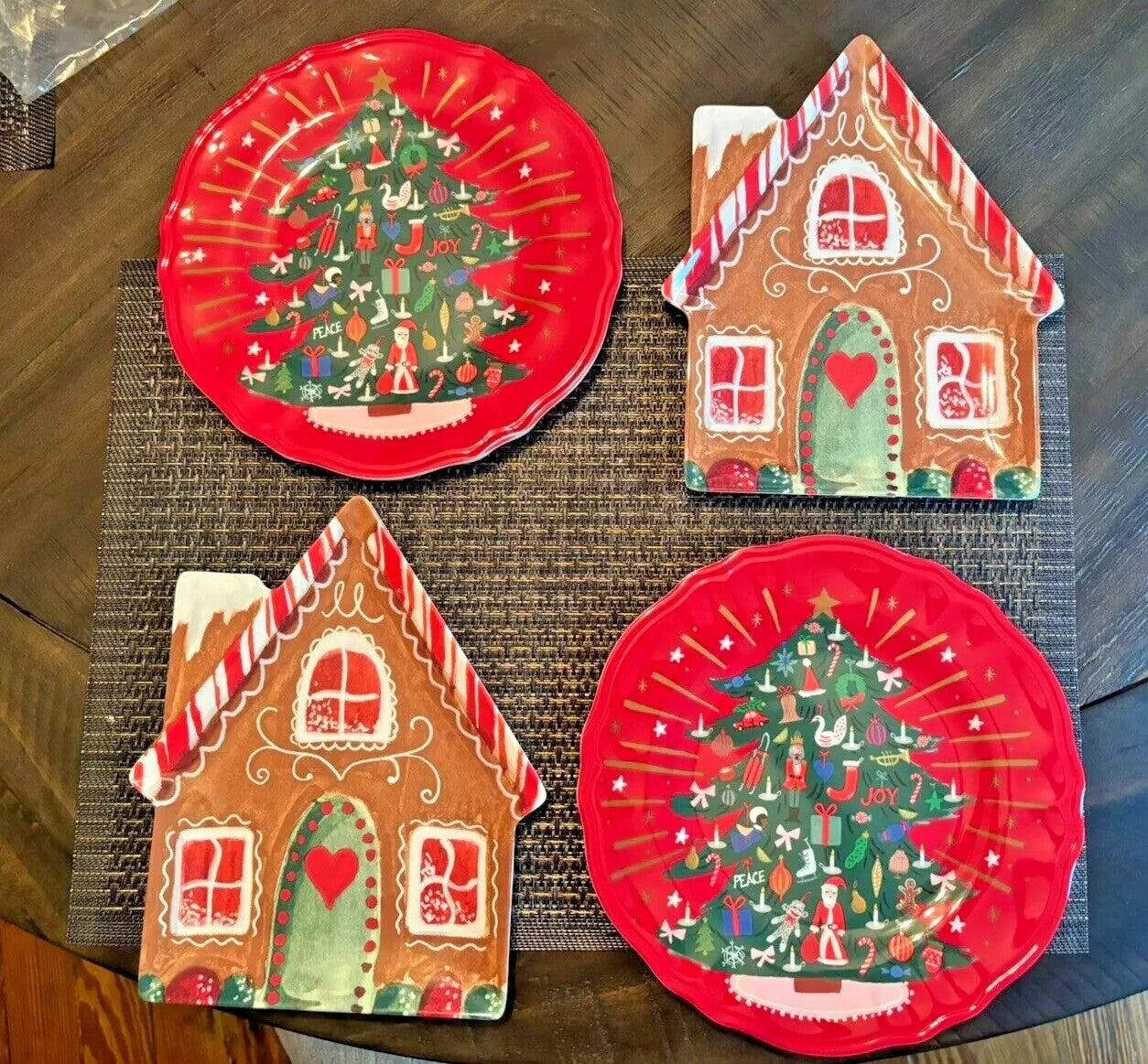 Pottery Barn Peanuts Disney Plate Christmas Gingerbread holiday party kid Set 4.