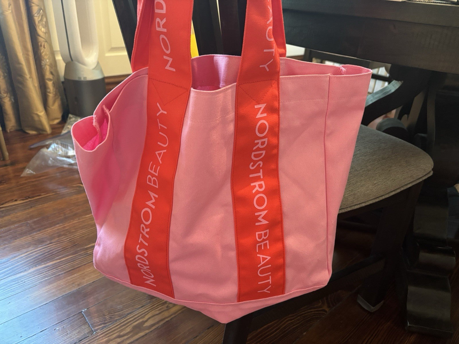 Armani La Mer Valentino Tom Ford beauty bag holiday gift Set Travel Girl ?? $295