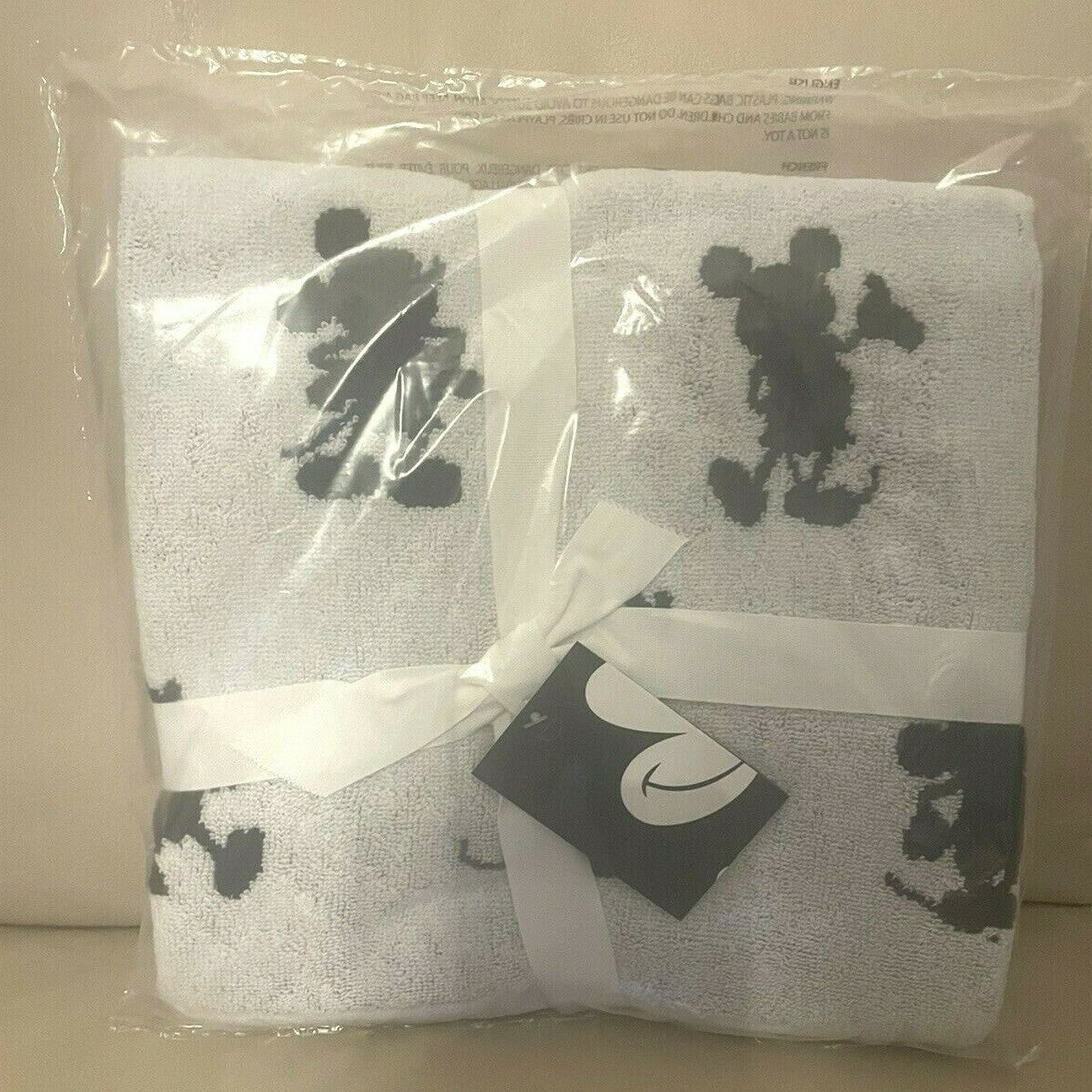 Disney Pottery barn Mickey Mouse towel hand kitchen bath holiday party gift a