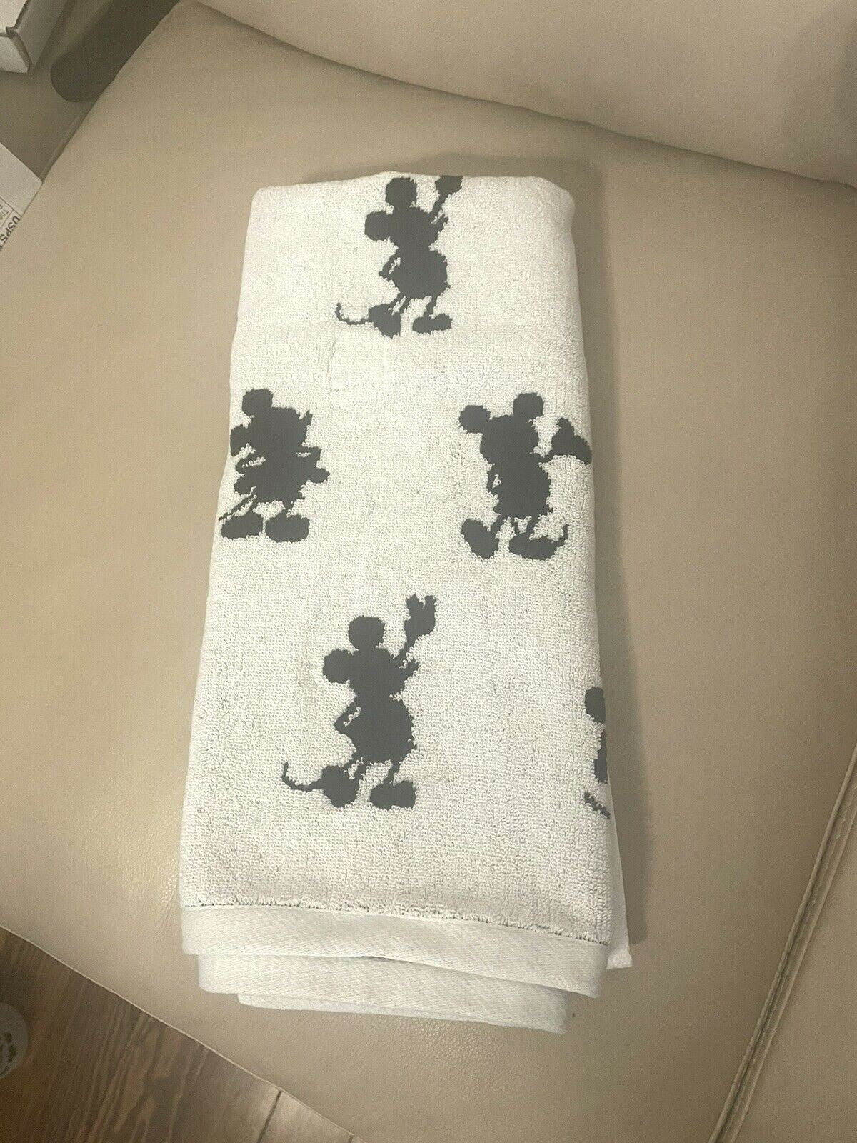 Disney Pottery barn Mickey Mouse towel hand kitchen bath holiday party gift a