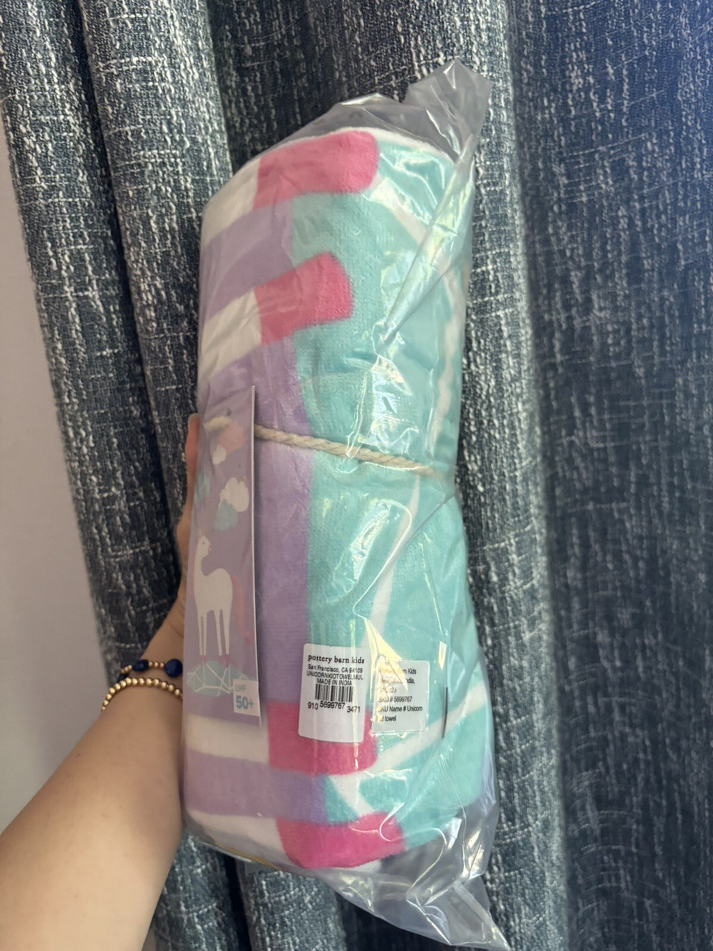 Pottery barn Disney BATH towel kid Beach UNICORN RAINBOW pool Travel girl r