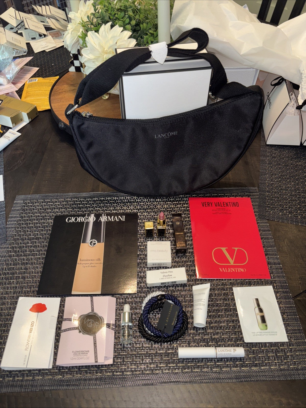 Armani La Mer Valentino Tom Ford beauty bag holiday gift Set Girl ?? $299 p