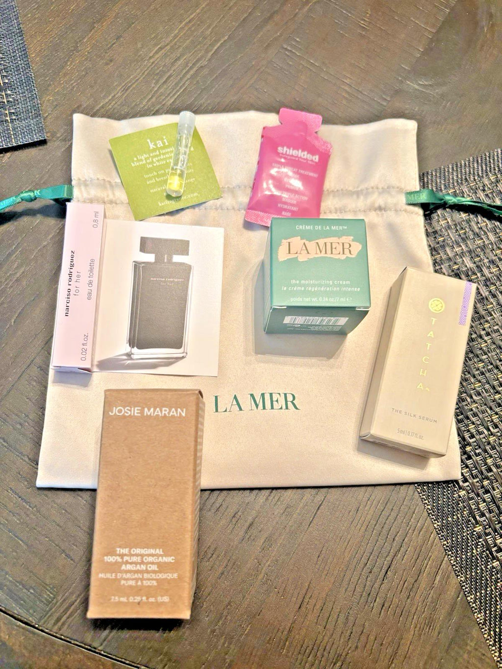 La Mer Silk bag moisturizer beauty holiday perfume gift party Birthday set mom p