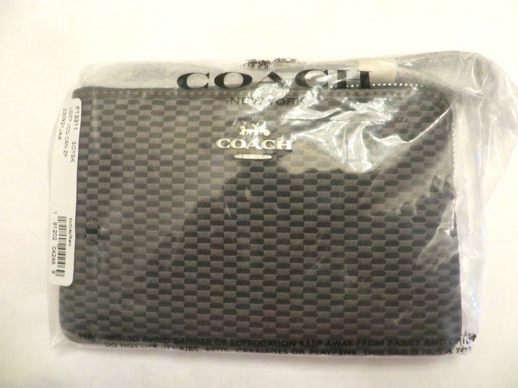 Coach holiday Disney ZIP WRISTLET school girl phone case cell wallet purse .