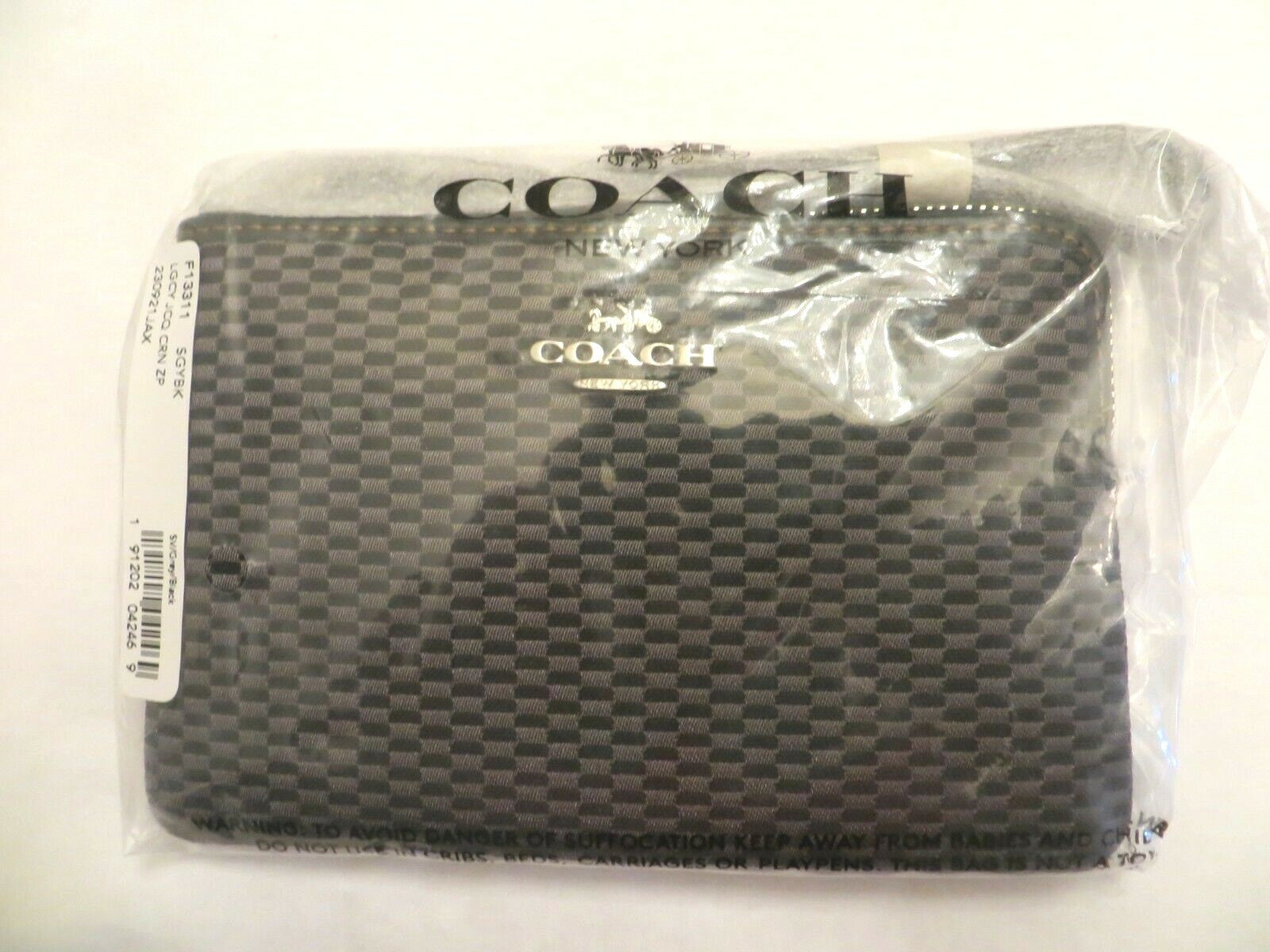 Coach holiday Disney ZIP WRISTLET school girl phone case cell wallet purse .