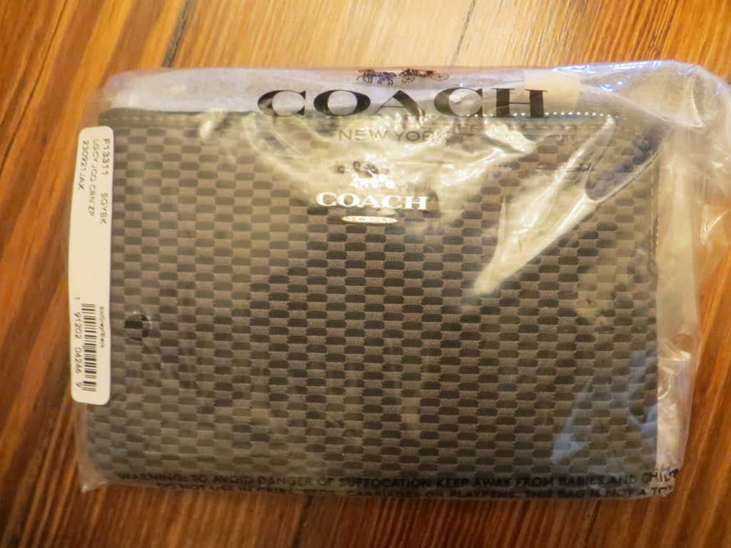 Coach holiday Disney ZIP WRISTLET school girl phone case cell wallet purse .