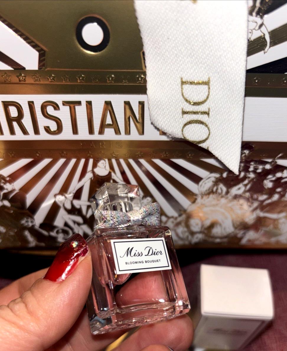 Miss DIOR Perfume holiday gift set wedding Floral Birthday ??  girl Christmas