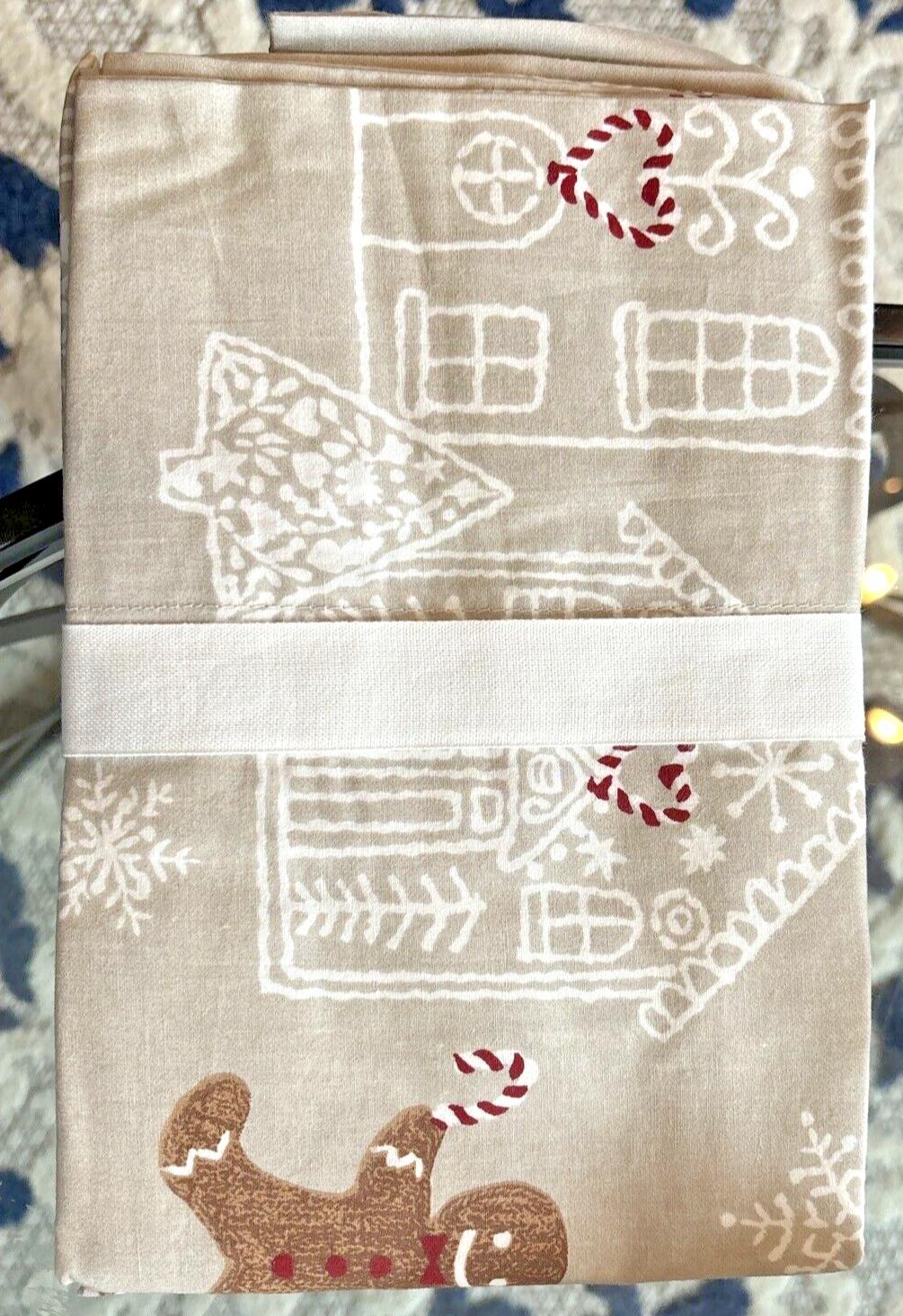 Pottery Barn Disney Holiday Gingerbread Christmas Pillowcase SET 2 kid ?? z