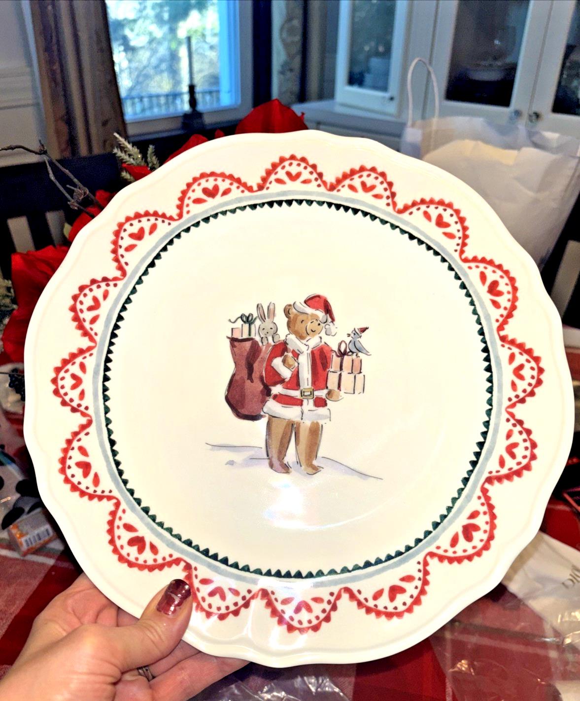 Pottery Barn holiday Christmas Riley party school Disney kid dinner Plate gift !