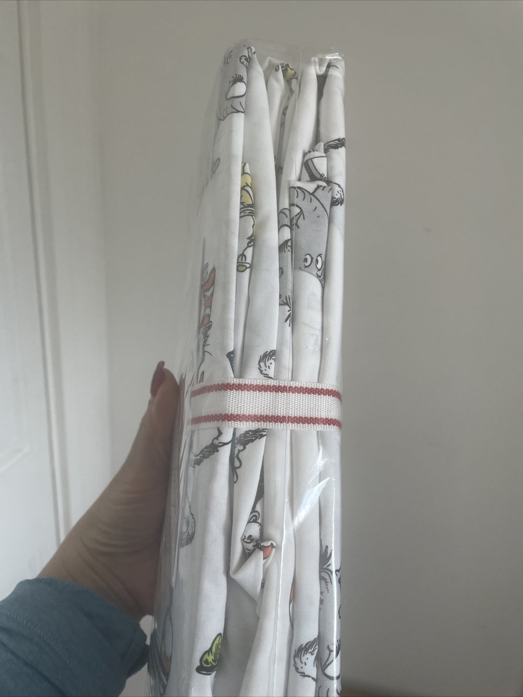 Disney Pottery Barn TODDLER bed SHEET SET Seuss baby crib holiday Christmas kid