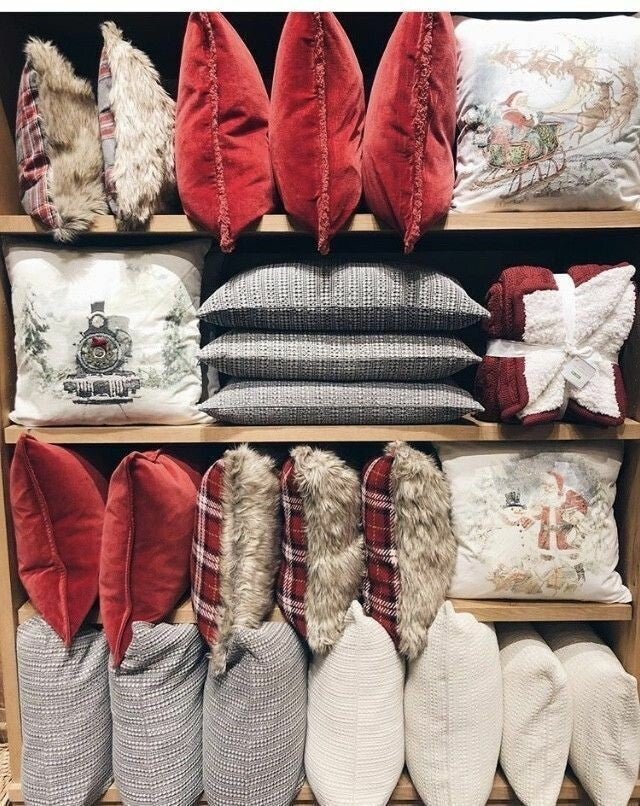 Pottery Barn Christmas NOSTALGIC SANTA SLED Pillow Cover Sham 20" Holiday gift