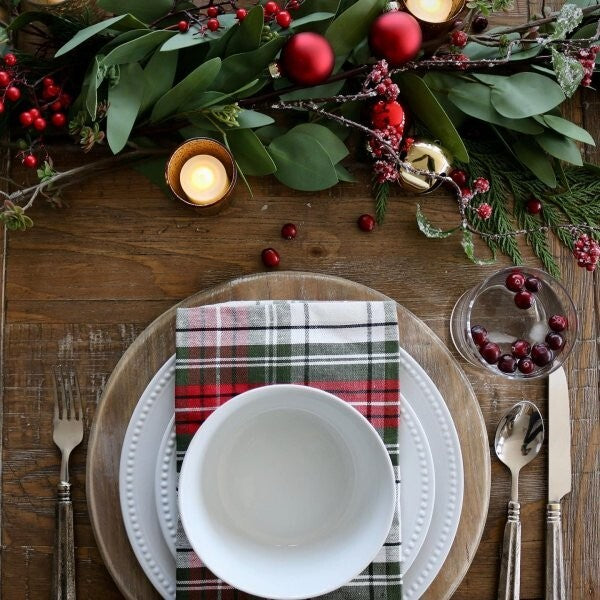 Pottery barn Disney napkin Plaid Stewart set 4 holiday cloth party gift red [