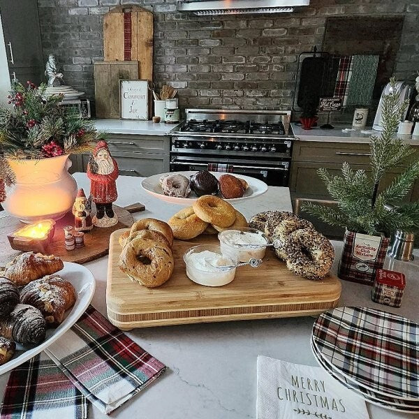 Pottery barn Disney napkin Plaid Stewart set 4 holiday cloth party gift red [