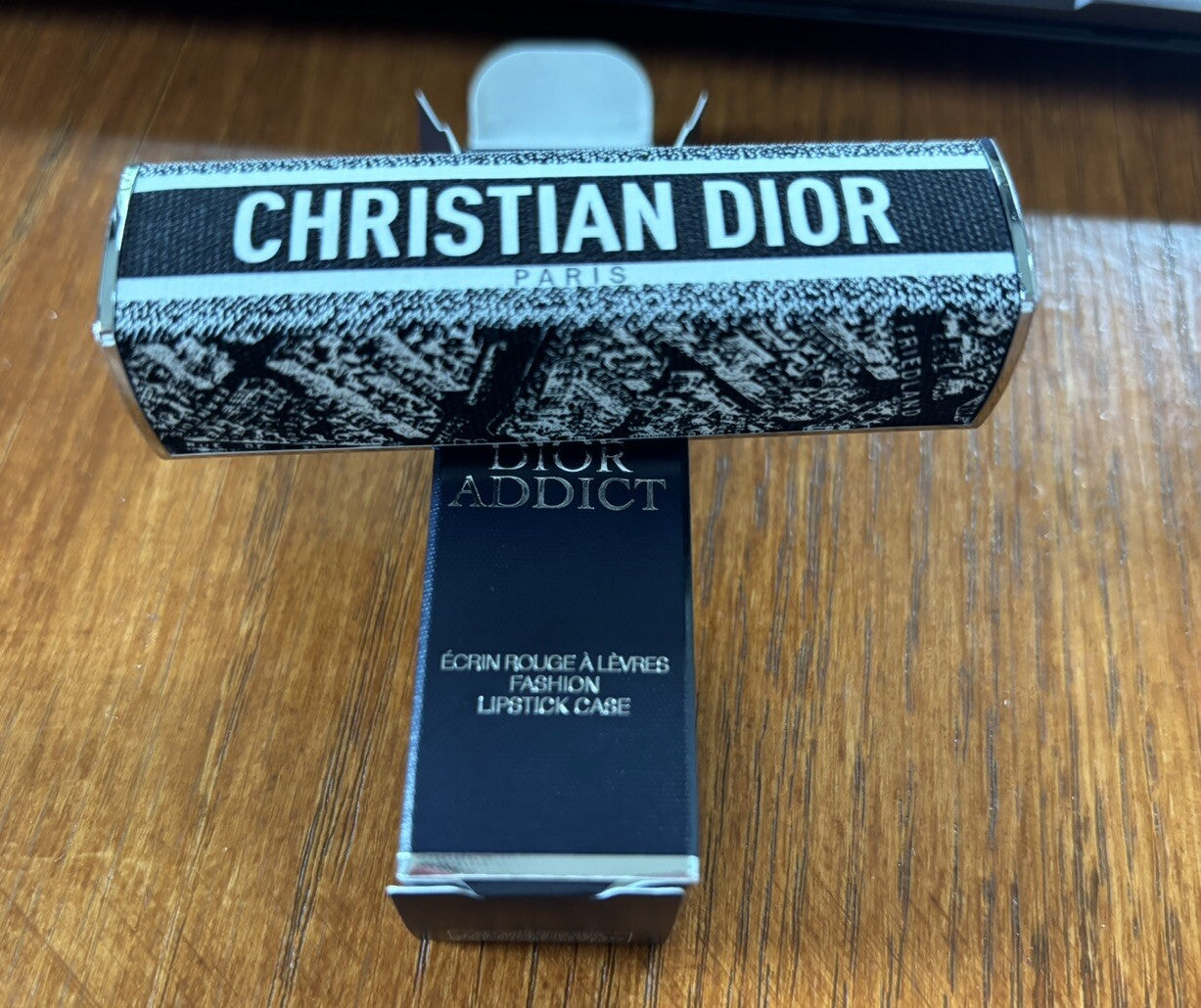 DIOR LIPSTICK CASE LIMITED EDITION Paris +Perfume+ VIP holiday Birthday Bag ?? p