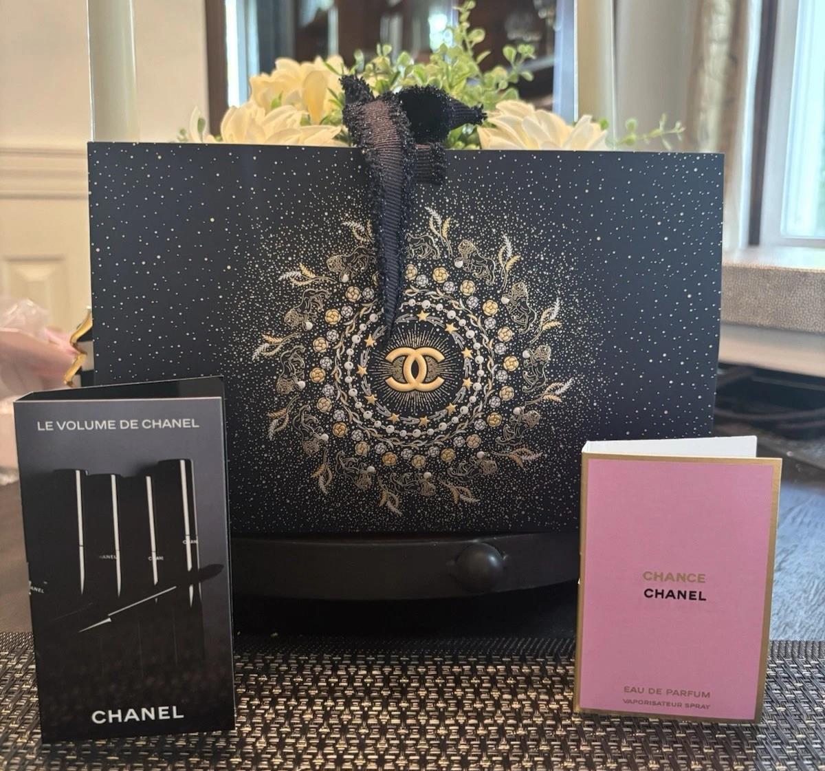 CHANEL Parfums Christmas Holiday gift Birthday charm Flower Star gold silver New