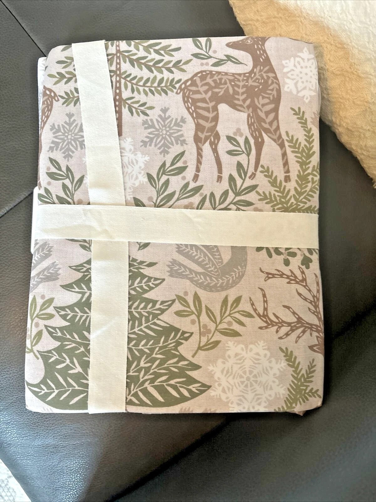 pottery barn Holiday Winter Soltice Christmas Deer tree ski lodge SHEET SET Twin