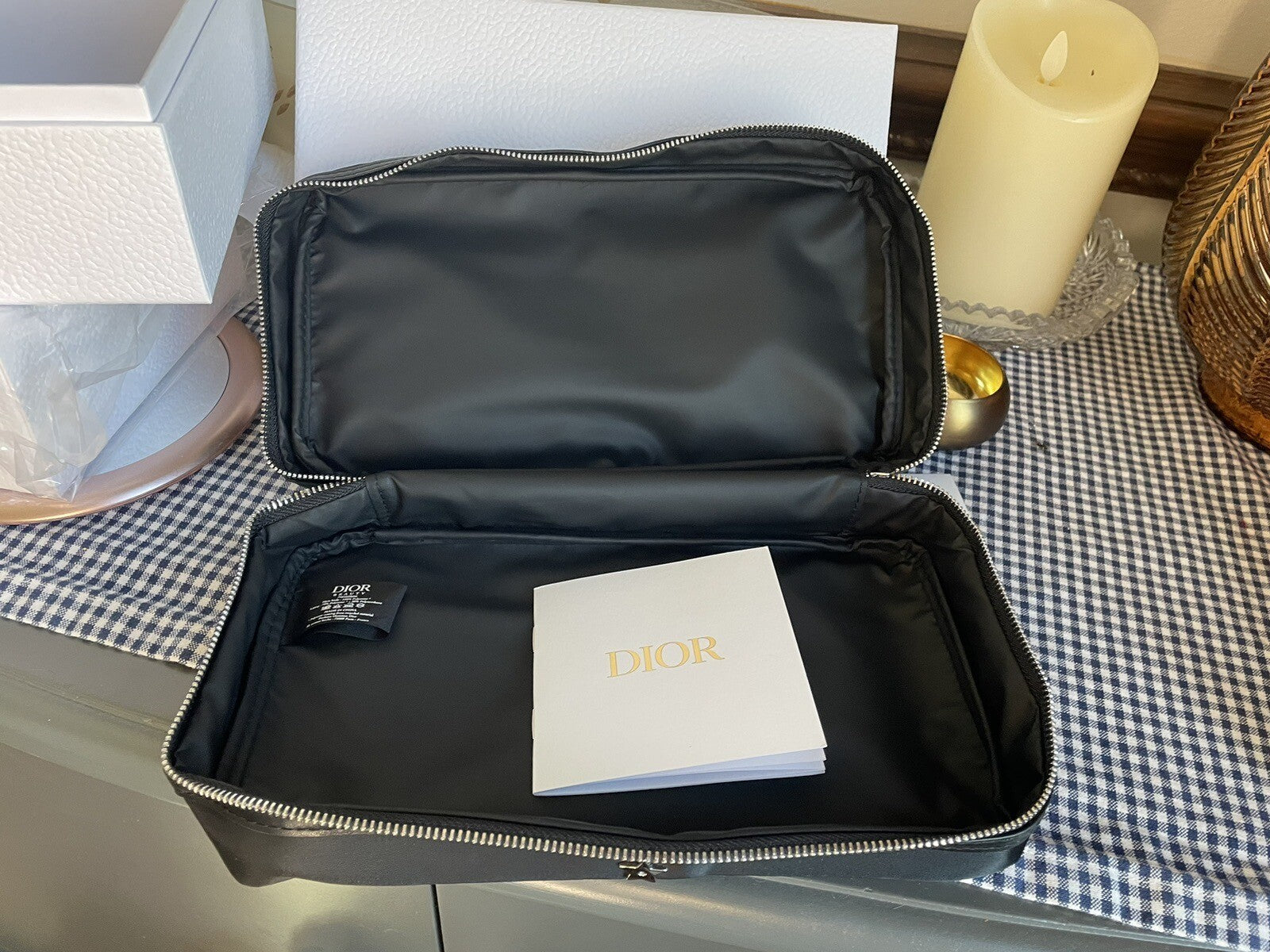 DIOR VIP Gift Brush Set pouch Disney birthday Holiday girl party travel ??  ]