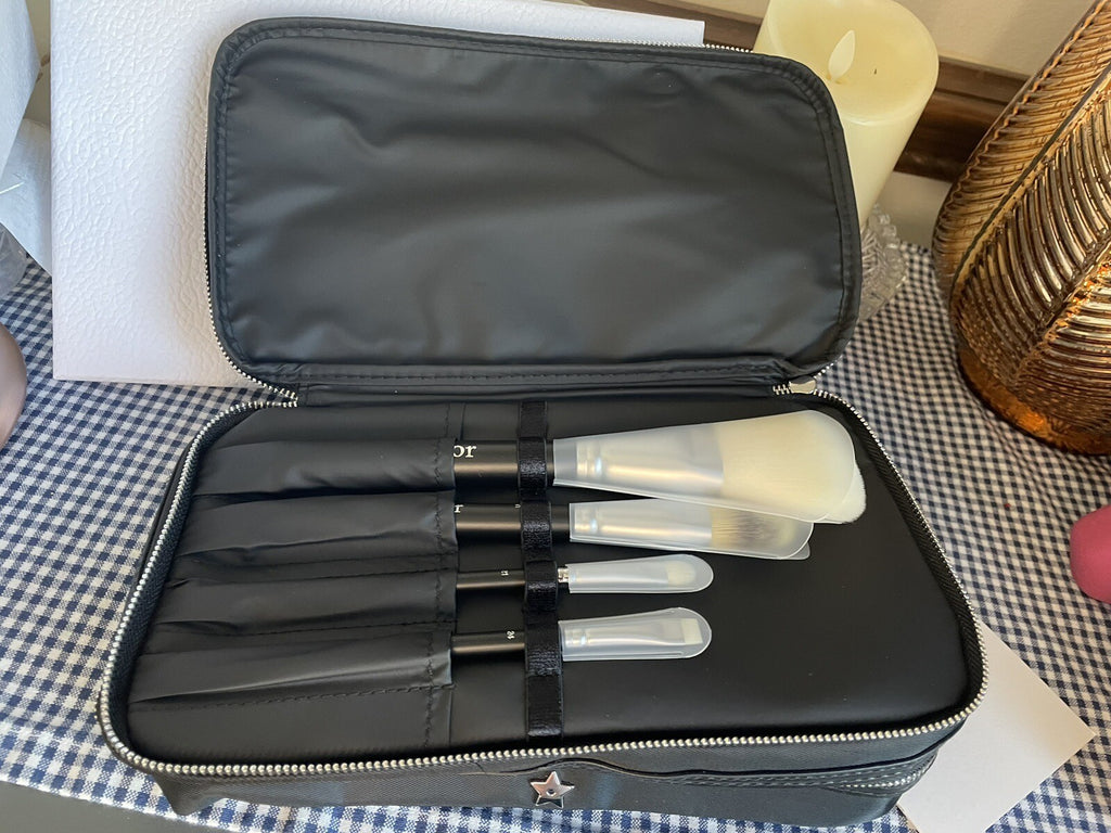 DIOR VIP Gift Brush Set pouch Disney birthday Holiday girl party travel ??  ]